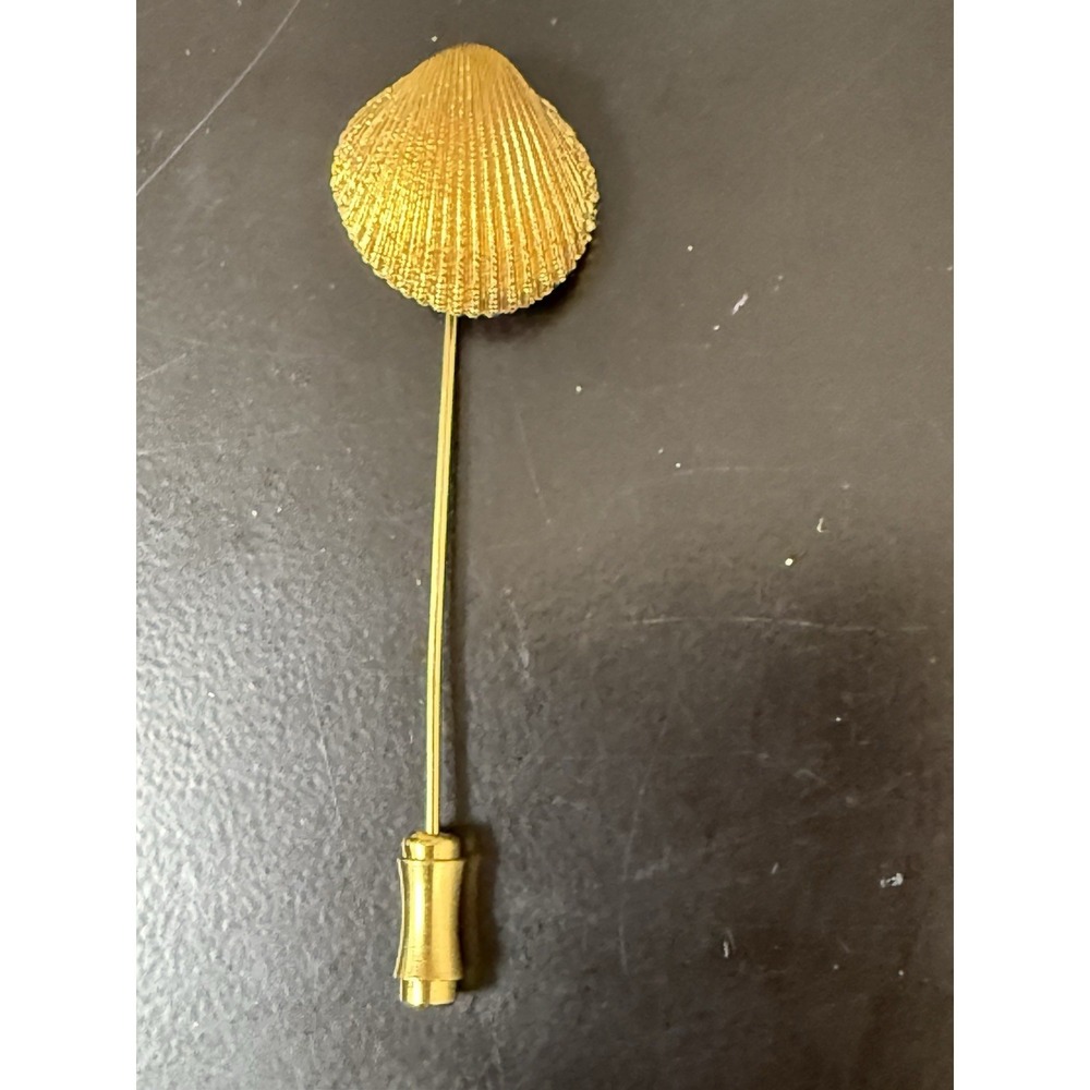 VTG Crown Trifari Gold Tone Clamshell Clam Seashell Sweater Scarf Stick Pin